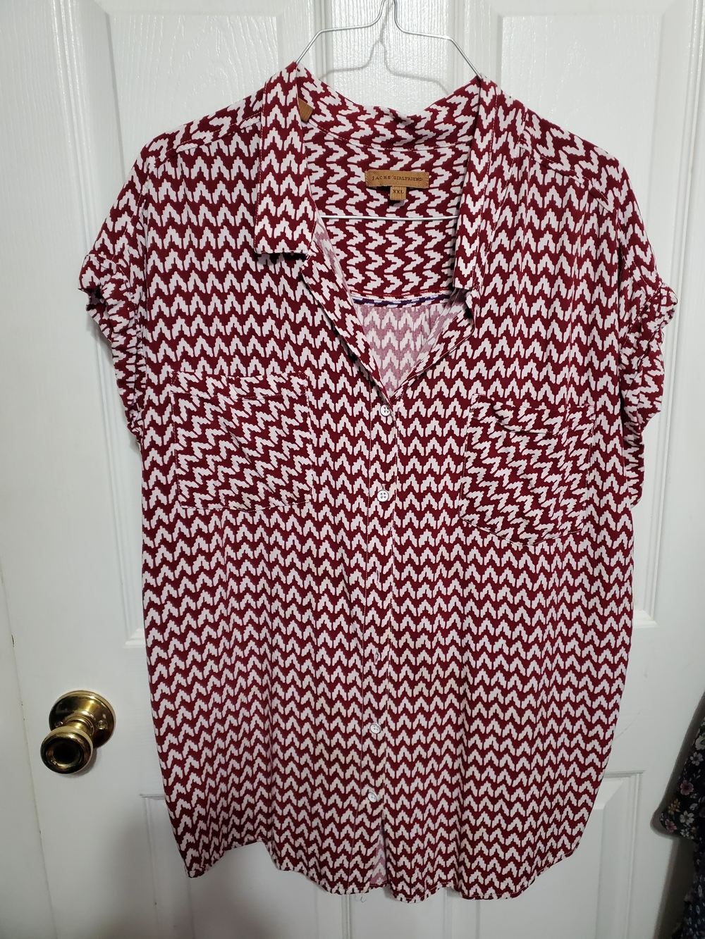 JACHS Girlfriend Red and White Zigzag Button-Front Blouse